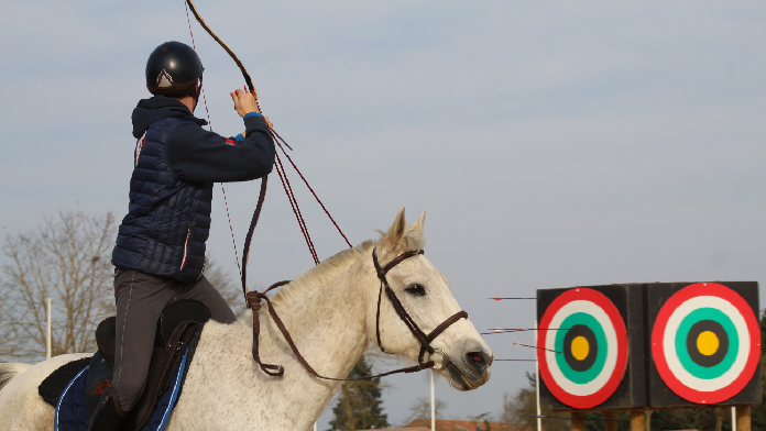 L’équipe de France de tir-à-l'arc à cheval se perfectionne au Parc équestre fédéral en vue des Mondiaux 2022 Youn Le Gall 