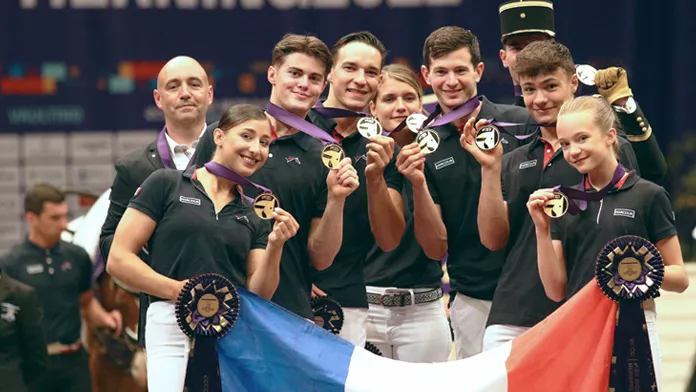 Voltige l'équipe de France aux championnats du monde
